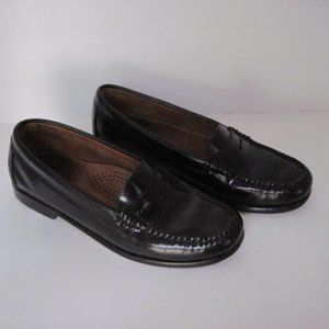 Black Leather Loafers Size 5.5 Bass Weejuns